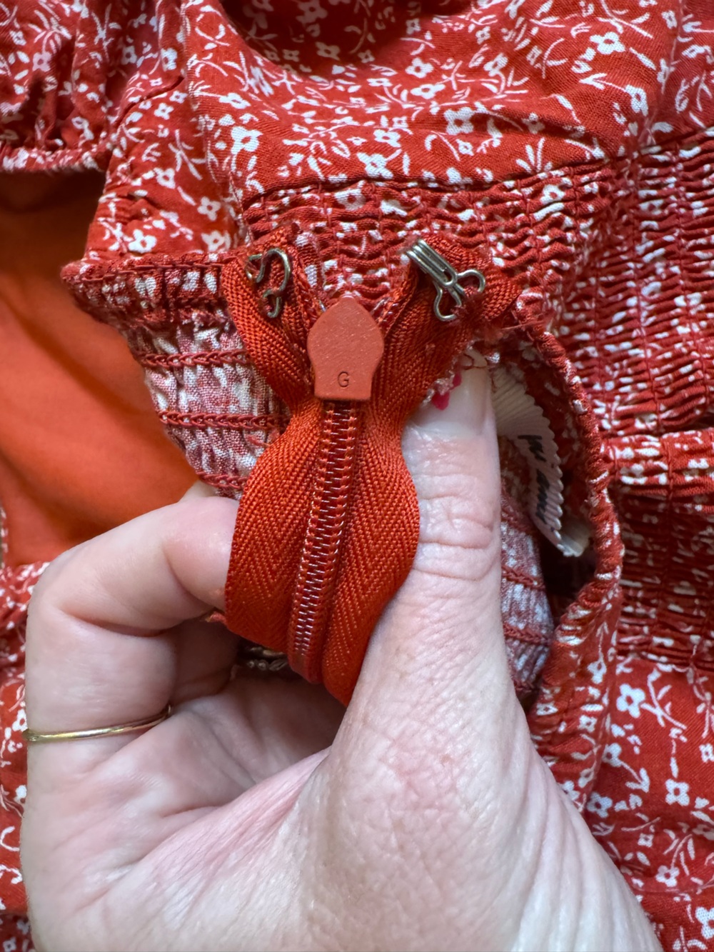Mi Ami - Small, Coral Floral Off-Shoulder Maxi Dress - Picture 6 of 14